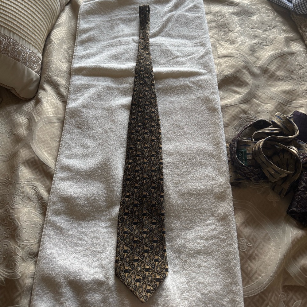 Bravini vintage silk neck tie